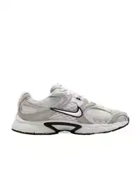 V5 Sneaker