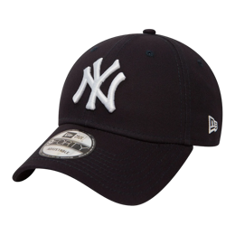 New York Yankees Essential 9FORTY Pet